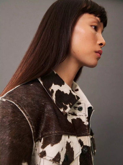 Luna Dames Jasje met Koeienprint – Warm, Trendy & Comfortabel