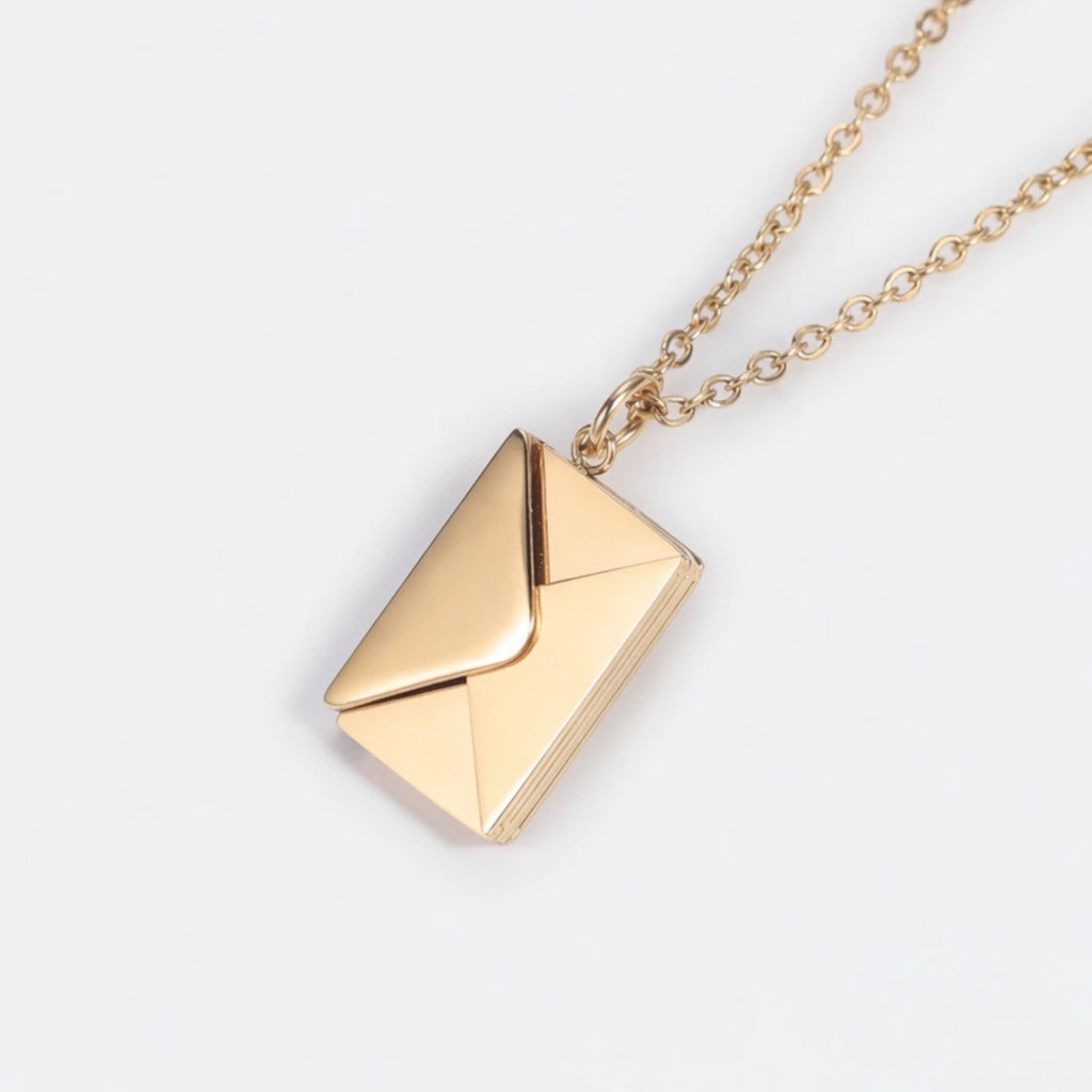 HartBoodschap Ketting met Persoonlijke Gravure en Elegant Design