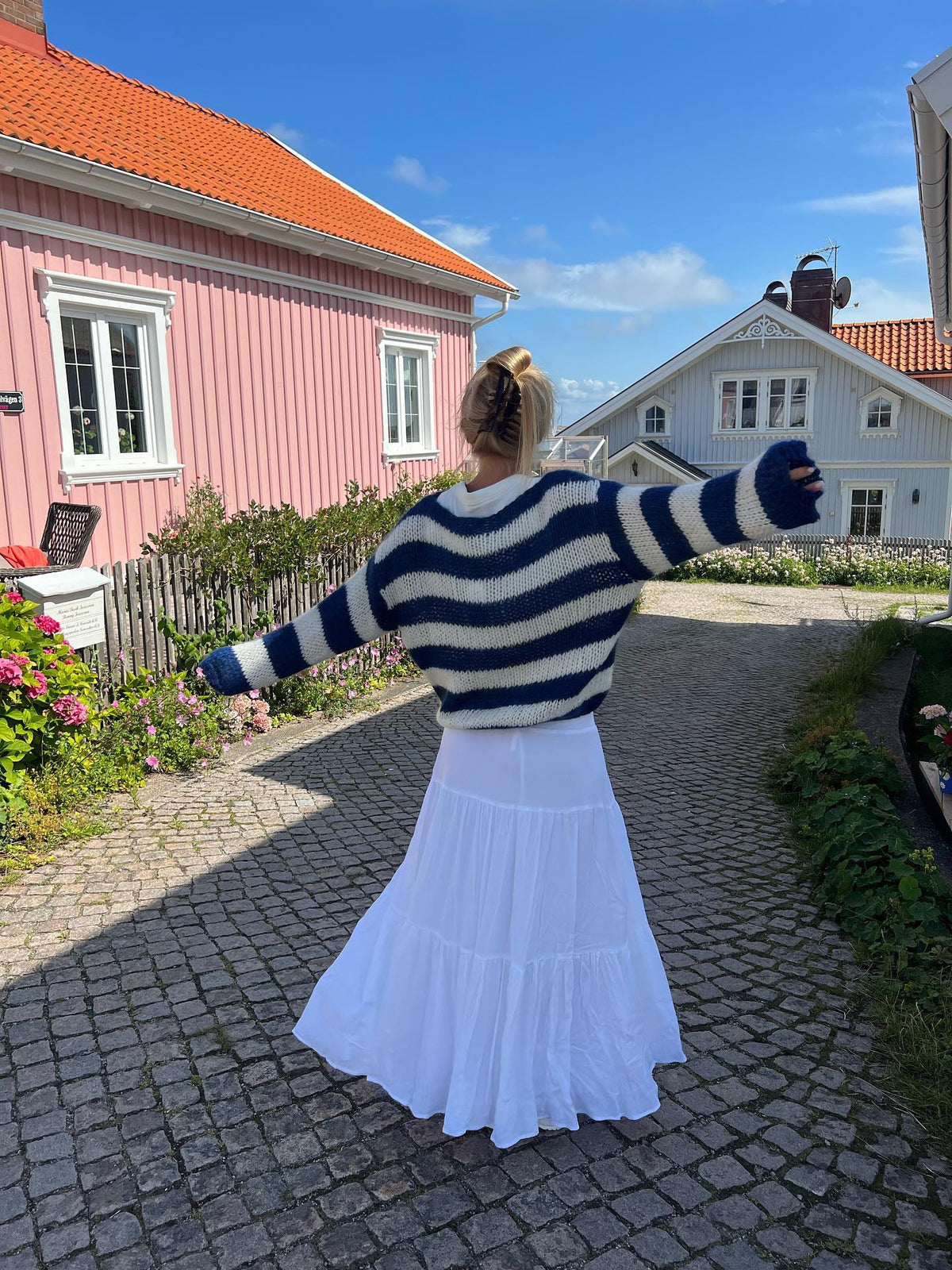 Strepenora – Oversized Damestrui met Brede Strepen en Ronde Hals