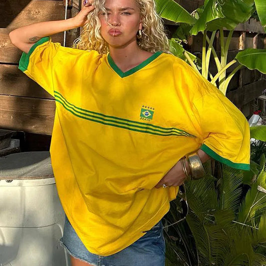 RetroVibe Oversized Football Shirt Vintage Streetwear Comfort Fit