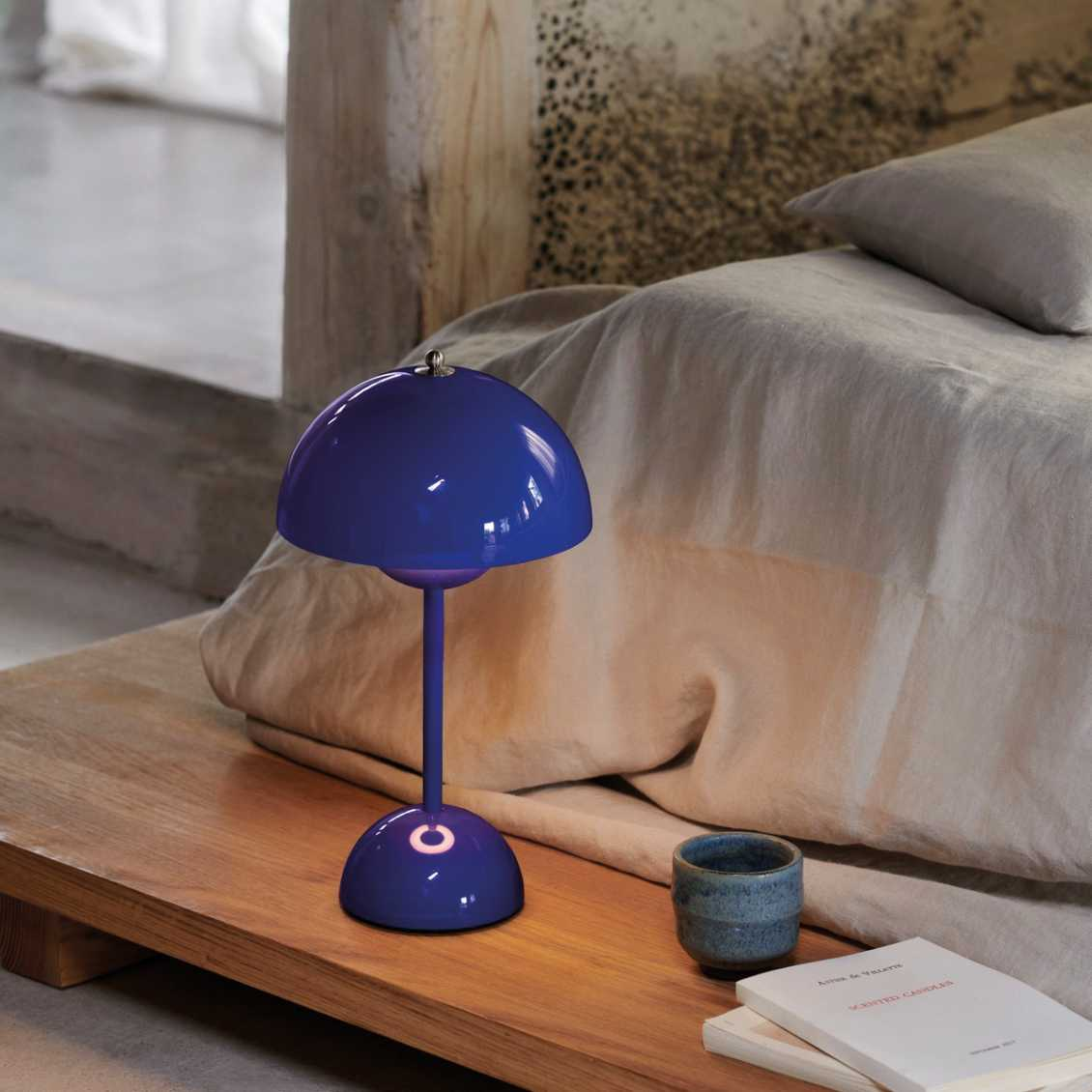 LunarGlow - LED-tafellamp voor een sfeervolle interieur
